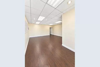 7950 Laurel Canyon Boulevard #D, North Hollywood, CA 91605 - Photo 3