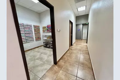 44517 Valley Central Way, Lancaster, CA 93536 - Photo 13