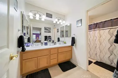 19339 Sidani Lane, Saugus, CA 91350 - Photo 27