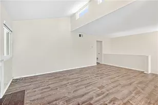 22139 Burbank Blvd, Woodland Hills, CA 91367 - Photo 11