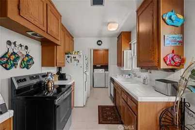 17231 Lanark, Van Nuys, CA 91406 - Photo 11