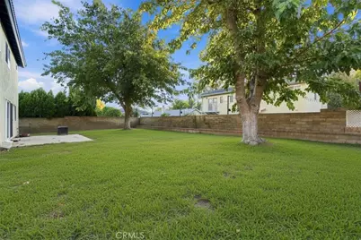 28975 Lotusgarden, Canyon Country, CA 91387 - Photo 7