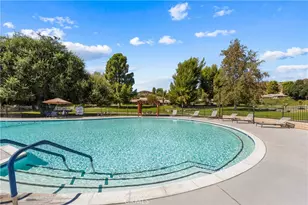 19229 Ave Of The Oaks, Newhall, CA 91321 - Photo 33