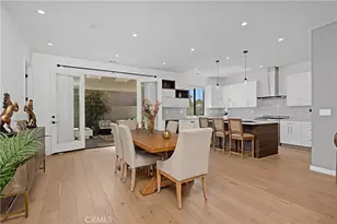 17812 Bromley Ct, Encino, CA 91316 - Photo 7