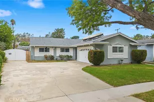 27117 Elias Ave, Saugus, CA 91350 - Photo 1