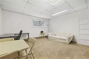 27117 Elias Ave, Saugus, CA 91350 - Photo 19