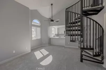 26954 Flo, Canyon Country, CA 91351 - Photo 3