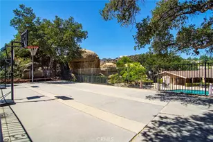 11401 Topanga Canyon, Chatsworth, CA 91311 - Photo 15