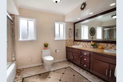 9625 Orion, North Hills, CA 91343 - Photo 23