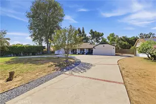 9625 Orion Ave, North Hills, CA 91343 - Photo 3