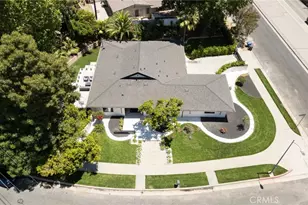22850 Margarita, Woodland Hills, CA 91364 - Photo 33