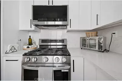 9927 Independence Avenue #C, Chatsworth, CA 91311 - Photo 9