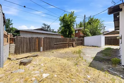 1920 Cherry, Bakersfield, CA 93304 - Photo 41