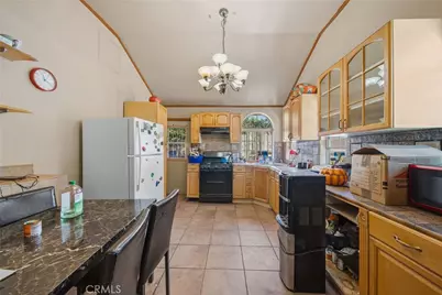 12135 Cornish Avenue, Lynwood, CA 90262 - Photo 15