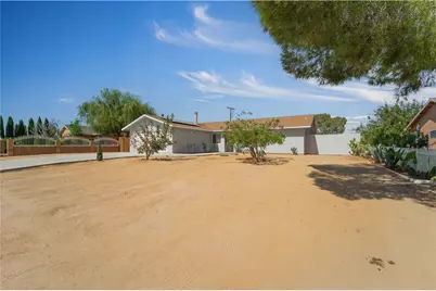 8373 Ironwood, California City, CA 93505 - Photo 25