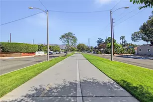 2905 W Chandler Blvd, Burbank, CA 91505 - Photo 19