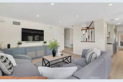 4481 Deanwood Drive, Woodland Hills, CA 91364 - Photo 11