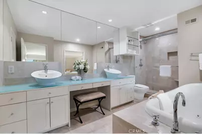 4481 Deanwood Drive, Woodland Hills, CA 91364 - Photo 15
