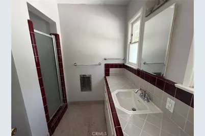17605 Tarzana Street, Encino, CA 91316 - Photo 9