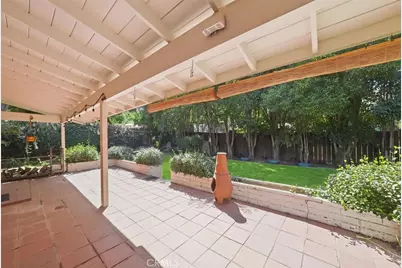 25065 Highspring Avenue, Newhall, CA 91321 - Photo 29