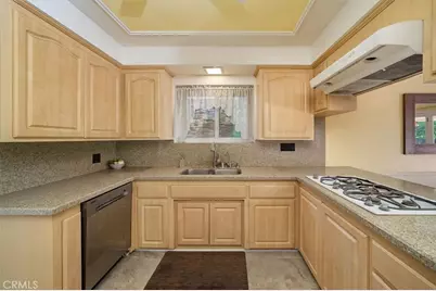 25065 Highspring Avenue, Newhall, CA 91321 - Photo 7