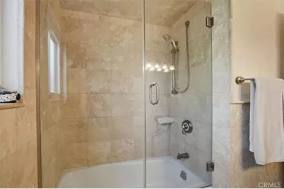 25065 Highspring Avenue, Newhall, CA 91321 - Photo 23