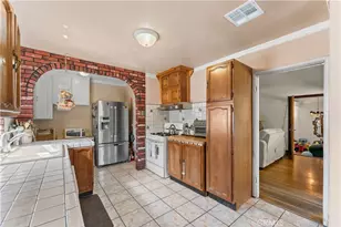 13007 Glenoaks Blvd, Sylmar, CA 91342 - Photo 9