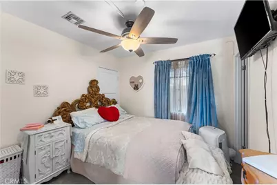 13007 Glenoaks Boulevard, Sylmar, CA 91342 - Photo 45