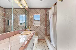 13007 Glenoaks Blvd, Sylmar, CA 91342 - Photo 23