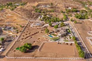 35635 Wyse Rd, Agua Dulce, CA 91390 - Photo 3