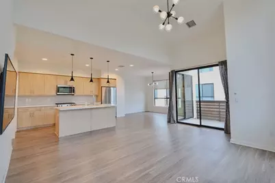 10700 W Octave, North Hollywood, CA 91601 - Photo 23
