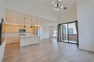 10700 W Octave, North Hollywood, CA 91601 - Photo 23