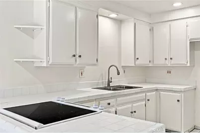 521 S Lyon #83, Santa Ana, CA 92701 - Photo 13