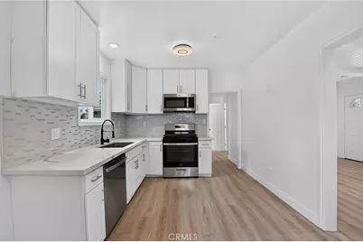 7032 Crebs Avenue, Reseda, CA 91335 - Photo 13
