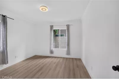 7032 Crebs Avenue, Reseda, CA 91335 - Photo 23