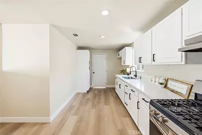 343 E Lingard Street, Lancaster, CA 93535 - Photo 7
