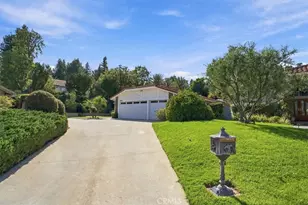 11915 Laughton Way, Porter Ranch, CA 91326 - Photo 3