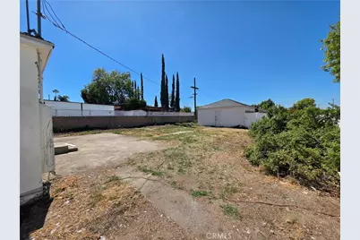 8263 Vantage, North Hollywood, CA 91605 - Photo 17