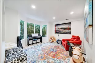 4330 4332 Alhama Dr, Woodland Hills, CA 91364 - Photo 25