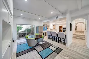 4330 4332 Alhama Dr, Woodland Hills, CA 91364 - Photo 13