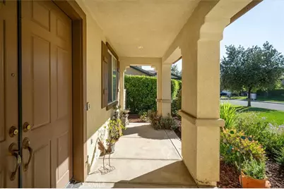 29370 Las Brisas, Valencia, CA 91354 - Photo 5
