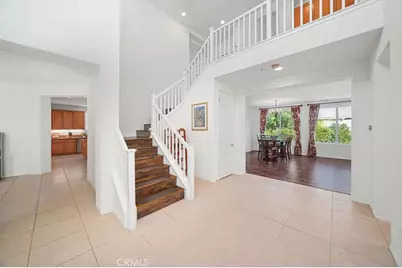 29370 Las Brisas, Valencia, CA 91354 - Photo 7