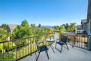 29370 Las Brisas, Valencia, CA 91354 - Photo 3
