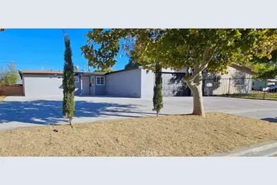 44010 Carolside, Lancaster, CA 93535 - Photo 1