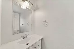 18707 Lull, Reseda, CA 91335 - Photo 13
