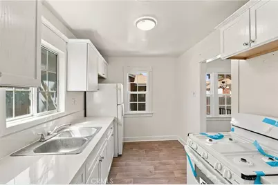 338 W 74th, Los Angeles, CA 90003 - Photo 35