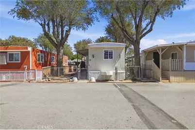 1617 E Avenue I #19, Lancaster, CA 93535 - Photo 1