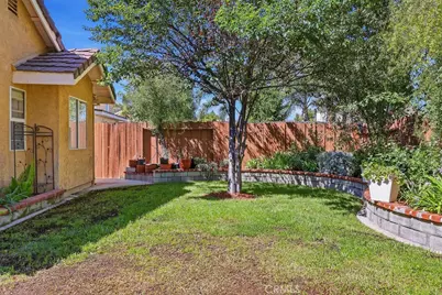 19849 Collins Road, Canyon Country, CA 91351 - Photo 33
