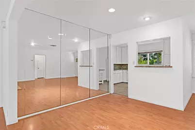 6015 Sunnyslope Ave, Van Nuys, CA 91401 - Photo 11