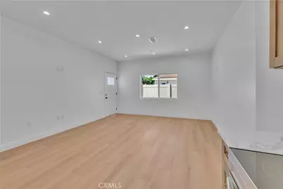 4698 Kraft Avenue, Valley Village, CA 91602 - Photo 9